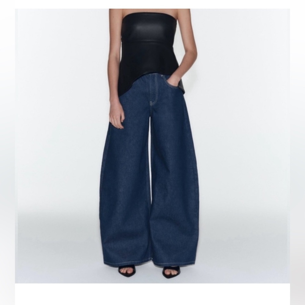 Zara ZW exaggerated wide leg jeans size 34, US2, new, never worn